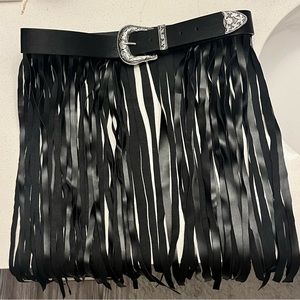 Fringe Belt